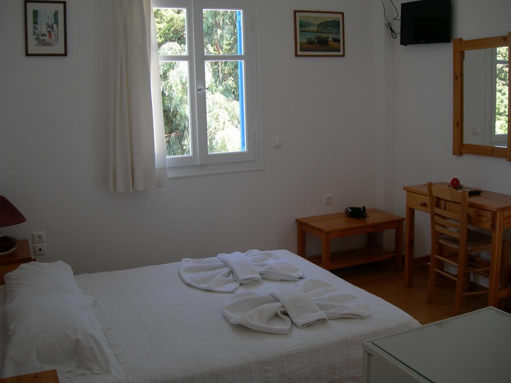 Bizas Rooms & Studios Parikia  Ruang foto