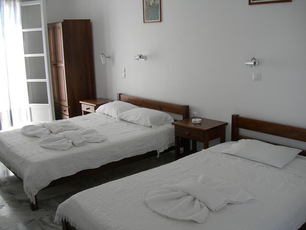 Bizas Rooms & Studios Parikia  Ruang foto
